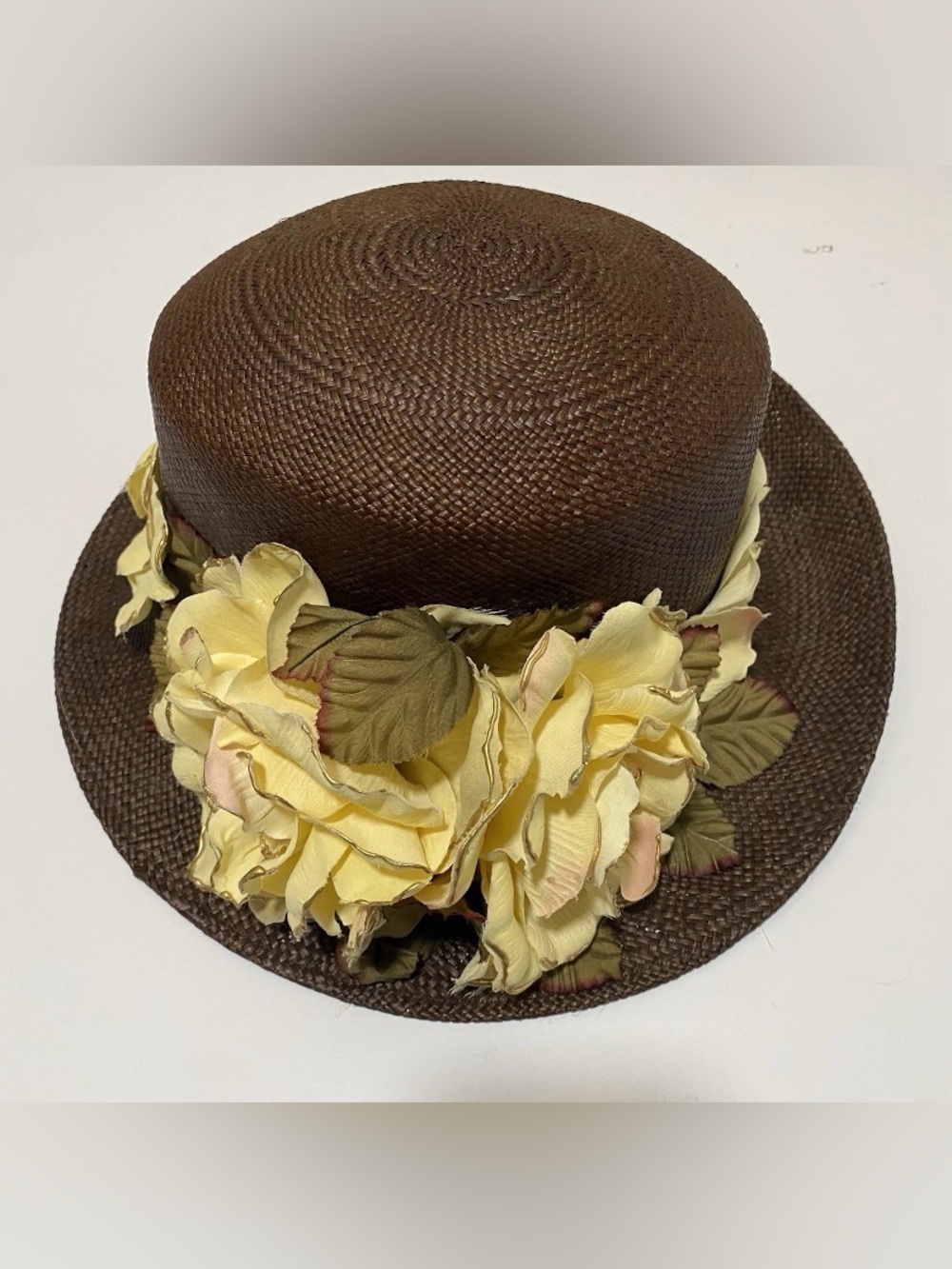 Vintage 1960s Brown Straw Women’s Floral Accent Sun Hat
